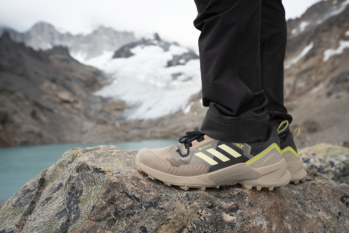 Review of hiking shoes